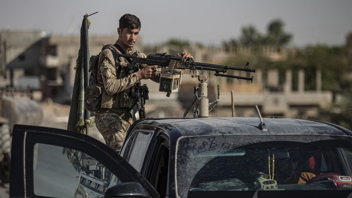 Boje mezi Kurdy a Araby na východě Sýrie si vyžádaly desítky mrtvých